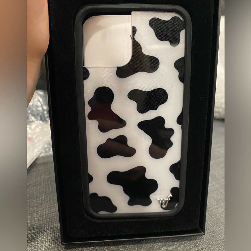 NWT Wildflower Phone Case for iPhone 11 Pro. - Picture 5 of 5